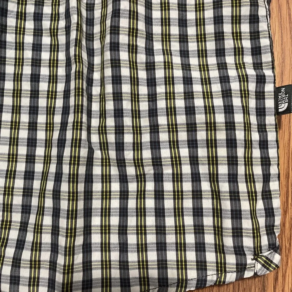 The North Face Millstone Shirt Mens Medium Plaid Zip Pocket Woven